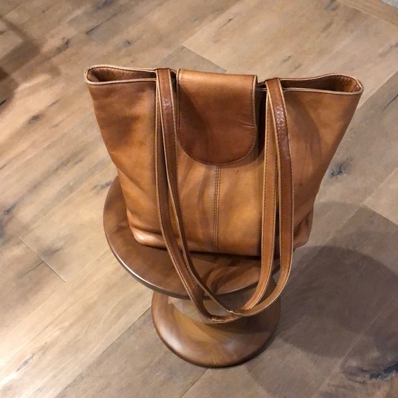 HOBO Handbags - Hobo International Butter Leather Shoulder Bag